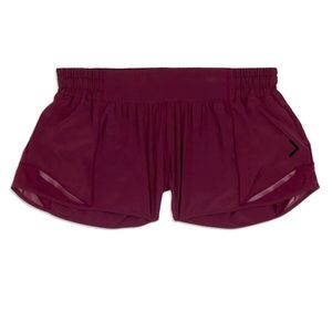 Lululemon hotty hot shorts 2.5 size 2 low rise